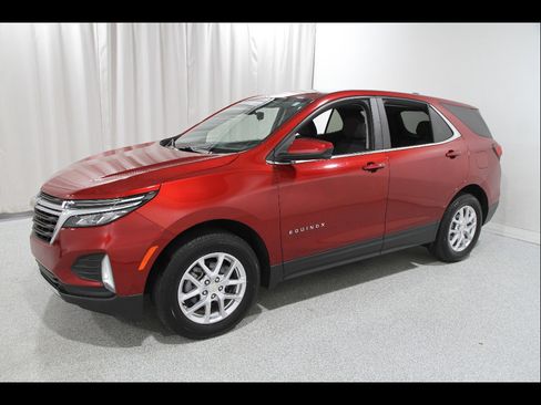 Certified 2023 Chevrolet Equinox LT image 3