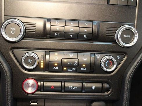 Used 2022 Ford Mustang Coupe image 22