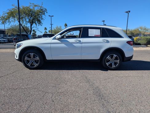 Used 2019 Mercedes-Benz GLC 300 image 5