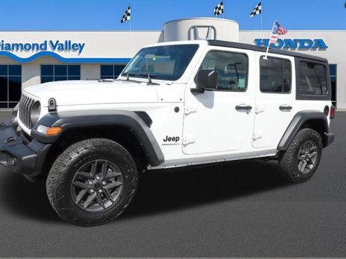 Used 2024 Jeep Wrangler Sport S image 3