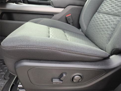 New 2026 RAM 1500 Big Horn AWD/4WD image 17