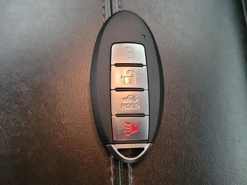 Used 2023 Nissan Sentra SV FWD image 32