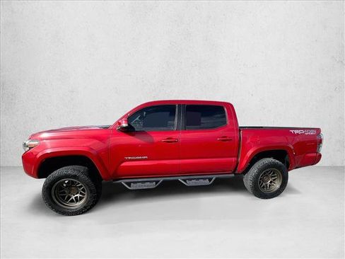 Used 2022 Toyota Tacoma TRD Sport w/ Technology Package AWD/4WD image 6