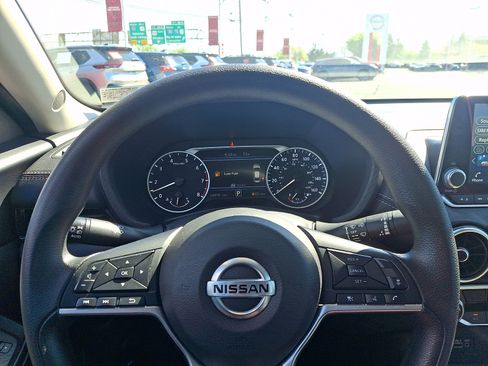 Certified 2023 Nissan Sentra SV FWD image 18