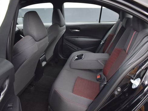 Used 2025 Toyota Corolla SE FWD image 12