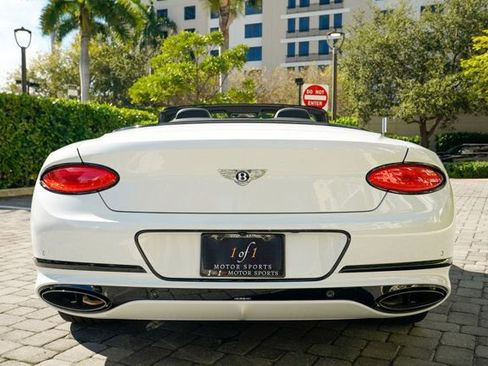 Used 2024 Bentley Continental GT Speed image 25