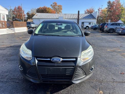 Used 2012 Ford Focus SE image 2