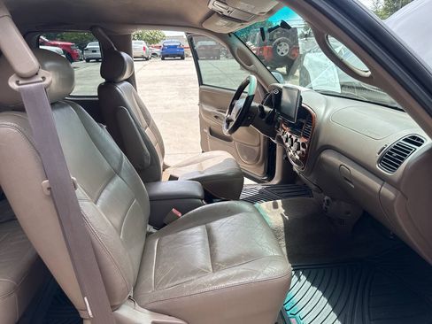 Used 2000 Toyota Tundra Limited RWD image 13