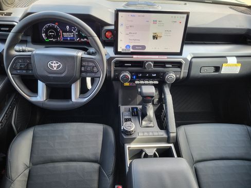 Used 2026 Toyota 4Runner TRD Off-Road Premium AWD/4WD image 22