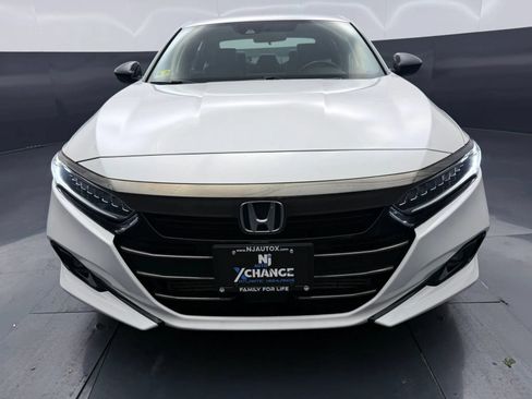 Used 2021 Honda Accord Sport image 2