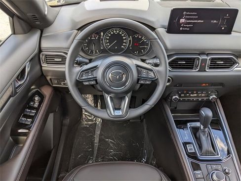 Used 2025 MAZDA CX-5 Signature image 13