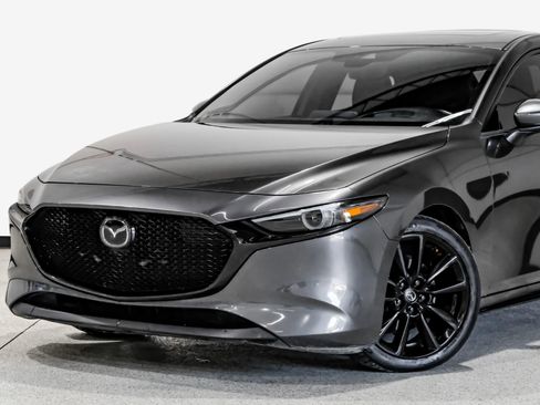 Used 2019 MAZDA MAZDA3 AWD Hatchback w/ Premium Pkg image 9