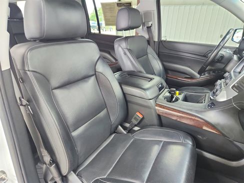 Used 2019 GMC Yukon XL SLT w/ Open Road Package image 45