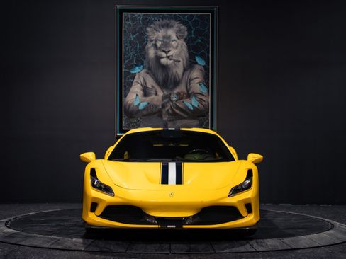 Used 2021 Ferrari F8 Tributo RWD image 43