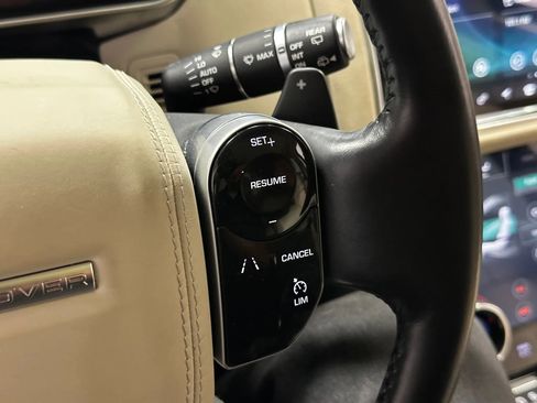 Used 2021 Land Rover Range Rover image 31