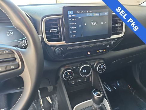 Certified 2023 Hyundai Venue SEL FWD image 20