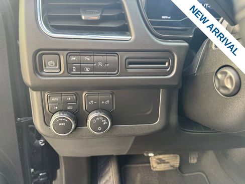 Used 2024 Chevrolet Suburban RST w/ Luxury Package image 22