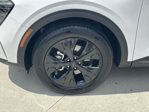Certified 2025 Kia Sportage X-Line AWD/4WD image 13