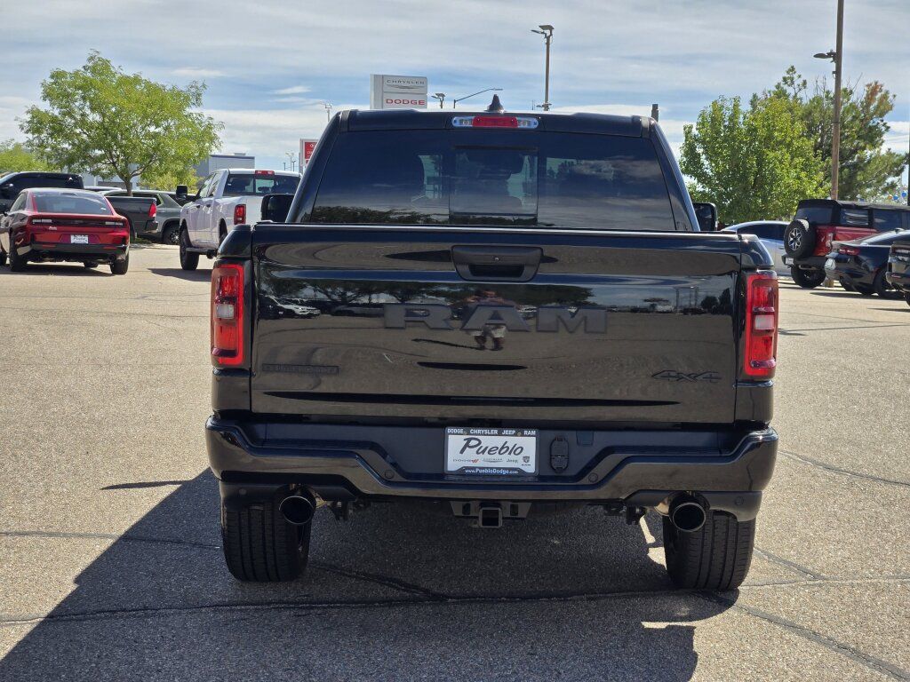 Used 2025 RAM 1500 Big Horn AWD/4WD image 4
