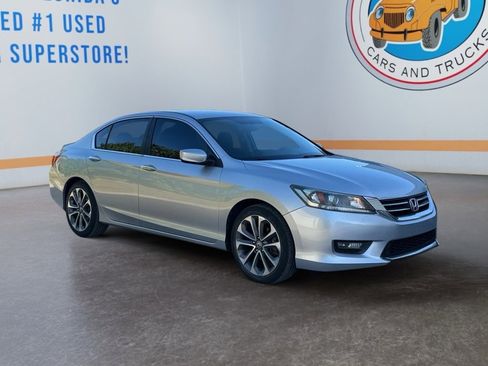 Used 2015 Honda Accord Sport image 7