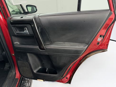 Used 2020 Toyota 4Runner TRD Off-Road image 31