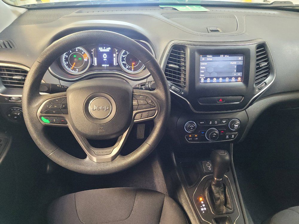 Used 2019 Jeep Cherokee Latitude w/ Popular Appearance Group FWD image 22