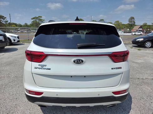 Used 2017 Kia Sportage SX image 3