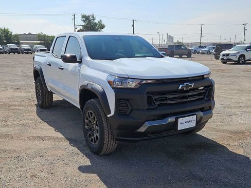 New 2026 Chevrolet Colorado Trail Boss AWD/4WD image 2