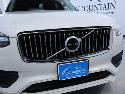Used 2020 Volvo XC90 T6 Momentum image 9