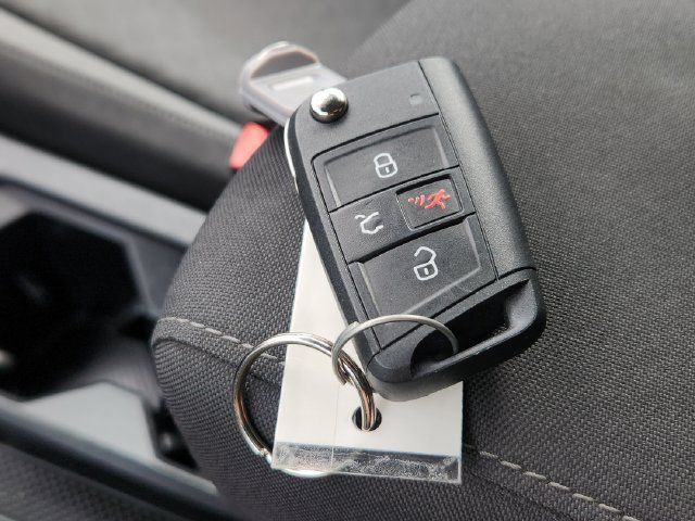 Used 2019 Volkswagen Tiguan S w/ Driver Assistance Package AWD/4WD image 47