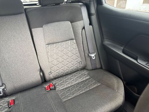 Used 2025 Nissan Kicks SV image 33