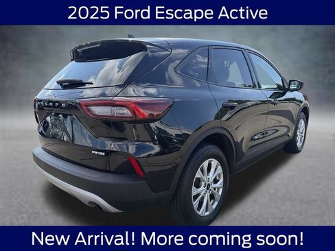 Used 2025 Ford Escape Active AWD/4WD image 4