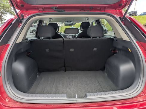 Used 2025 Kia Niro LX FWD image 28
