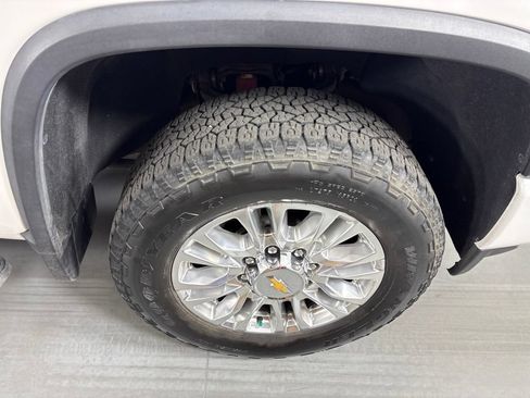 Used 2023 Chevrolet Silverado 3500 High Country w/ Safety Package II AWD/4WD image 14