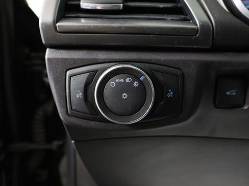Used 2016 Ford Fusion SE FWD image 31