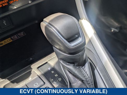 Used 2022 Toyota RAV4 XLE Premium AWD/4WD image 34