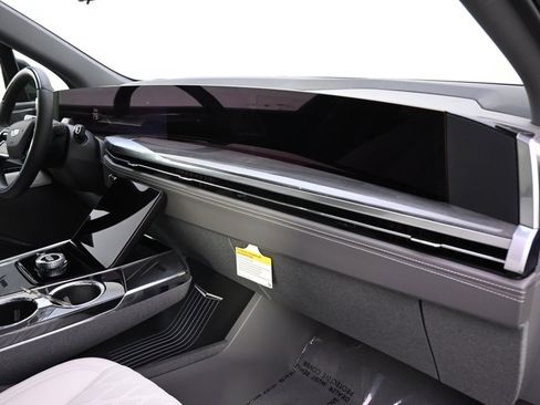 New 2025 Cadillac Escalade IQ Sport 1 w/ LPO, ONYX Package image 15