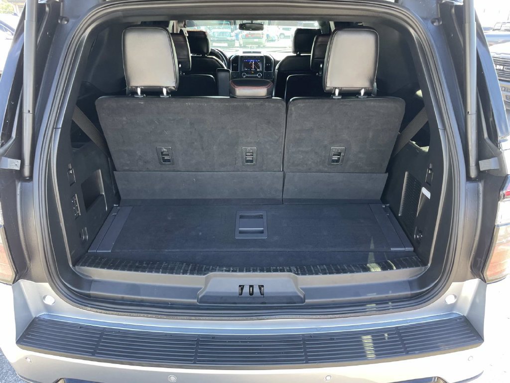 Used 2020 Ford Expedition Limited w/ Equipment Group 303A AWD/4WD image 18