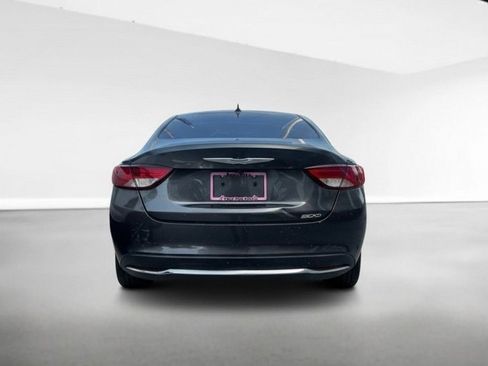 Used 2016 Chrysler 200 Limited image 4