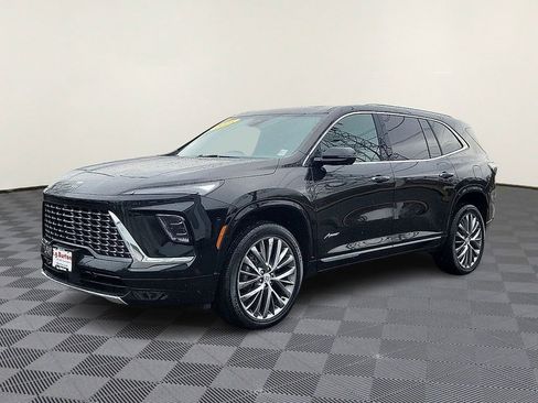 Used 2025 Buick Enclave Avenir w/ Trailering Package, 5000 lbs. AWD/4WD image 3