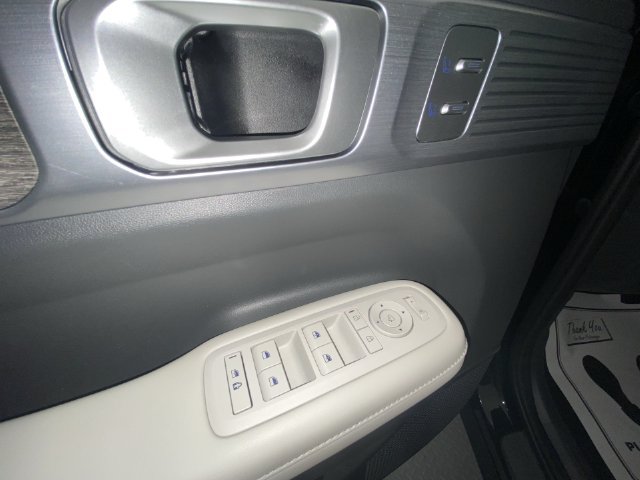 Used 2024 Hyundai Santa Fe Limited FWD image 13