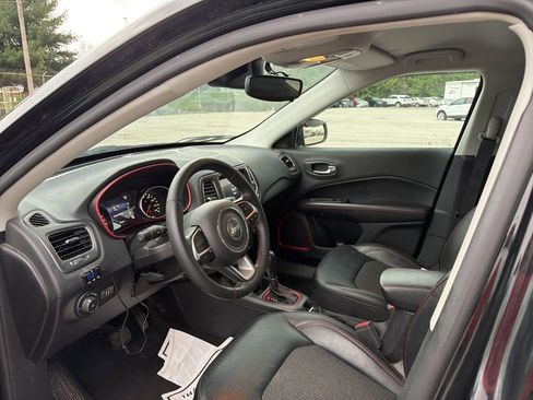 Used 2021 Jeep Compass Trailhawk w/ Convenience Group AWD/4WD image 11
