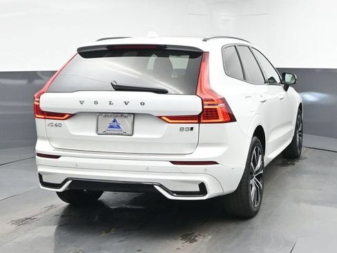 Used 2024 Volvo XC60 B5 Plus w/ Protection Package Premier AWD/4WD image 8