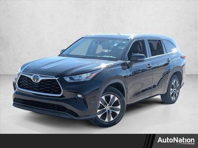 Used 2020 Toyota Highlander XLE