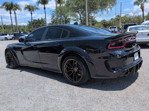 Used 2020 Dodge Charger SRT Hellcat w/ Harman/Kardon Audio Group RWD image 7