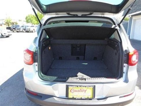 Used 2011 Volkswagen Tiguan S AWD/4WD image 23
