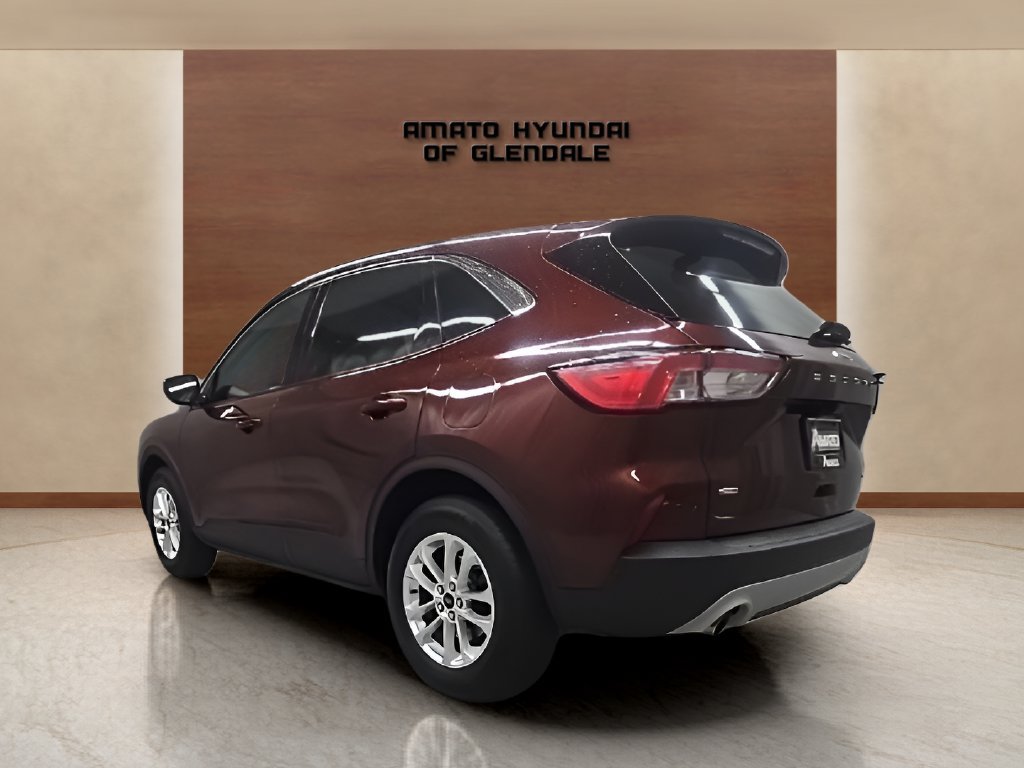 Used 2021 Ford Escape SE w/ Convenience Package AWD/4WD image 4