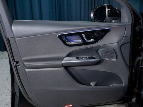 New 2026 Mercedes-Benz GLC 300 image 12