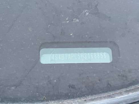 Used 2023 Subaru Outback Touring AWD/4WD image 3