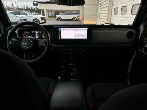 Used 2024 Jeep Wrangler Sport S image 16